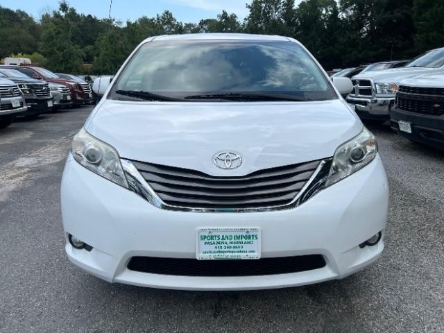 Toyota Sienna Limited AWD 7-Passenger V6 2014