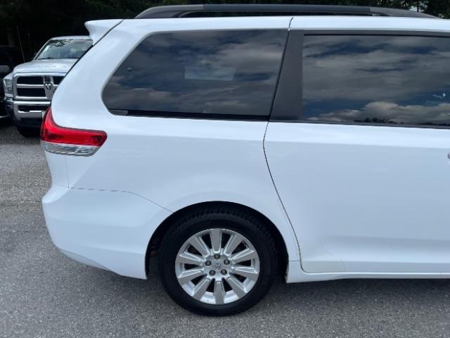 Toyota Sienna Limited AWD 7-Passenger V6 2014