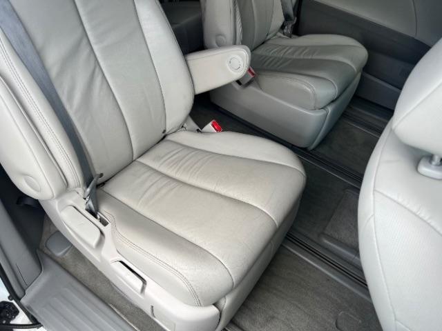 Toyota Sienna Limited AWD 7-Passenger V6 2014