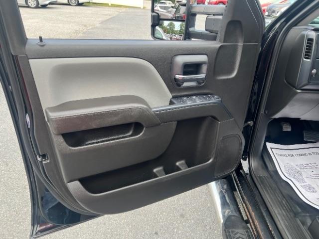 Chevrolet Silverado 3500HD Work Truck Crew Cab 4WD 2017