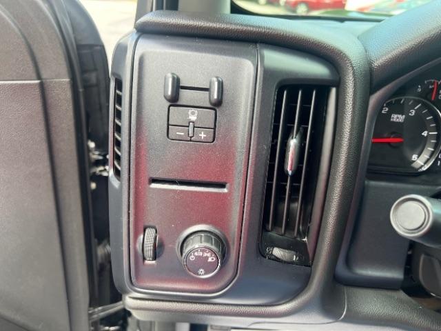 Chevrolet Silverado 3500HD Work Truck Crew Cab 4WD 2017