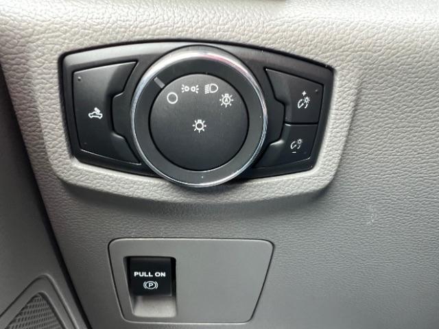 Ford F-150 XL 8-ft. Bed 2WD 2016