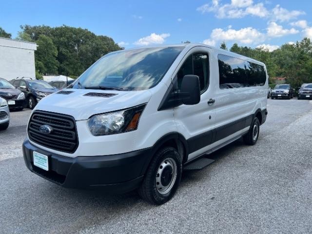 Ford Transit 350 Wagon Low Roof XL w/Sliding Pass. 148-in. WB 2019
