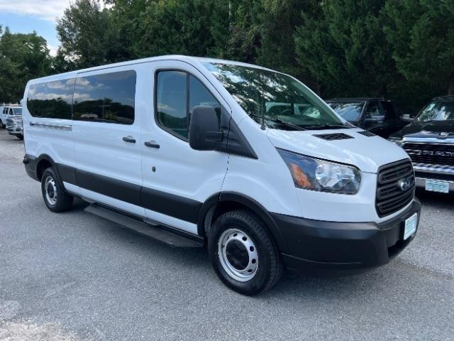 Ford Transit 350 Wagon Low Roof XL w/Sliding Pass. 148-in. WB 2019