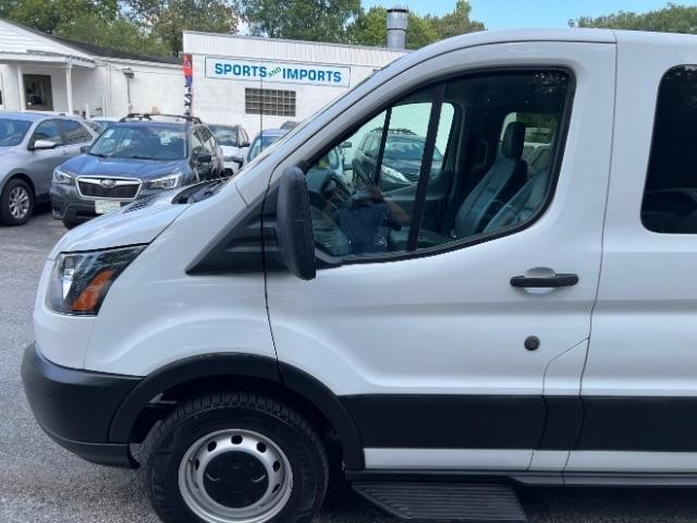 Ford Transit 350 Wagon Low Roof XL w/Sliding Pass. 148-in. WB 2019