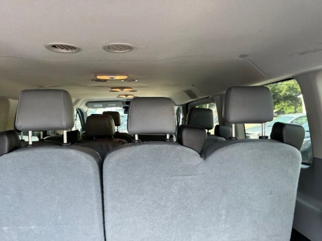 Ford Transit 350 Wagon Low Roof XL w/Sliding Pass. 148-in. WB 2019