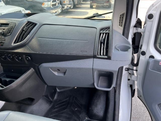 Ford Transit 350 Wagon Low Roof XL w/Sliding Pass. 148-in. WB 2019