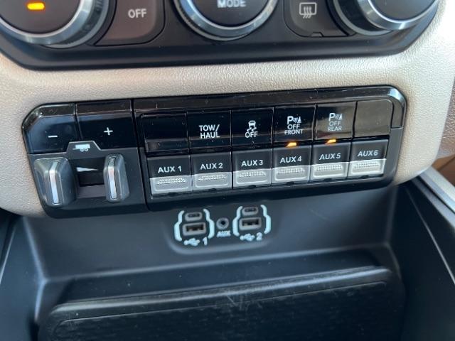 RAM 2500 Laramie Crew Cab SWB 4WD 2020