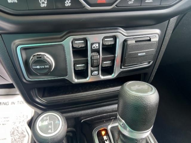 Jeep Wrangler Unlimited Sport Altitude 2021
