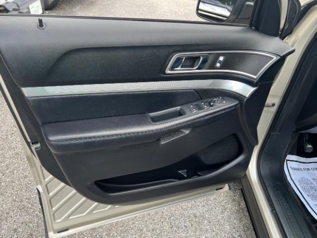 Ford Explorer XLT 4WD 2017