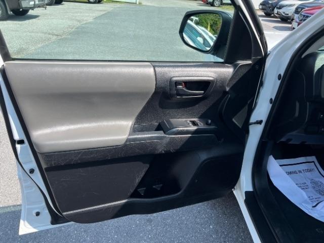 Toyota Tacoma SR5 Access Cab I4 6AT 2WD 2022