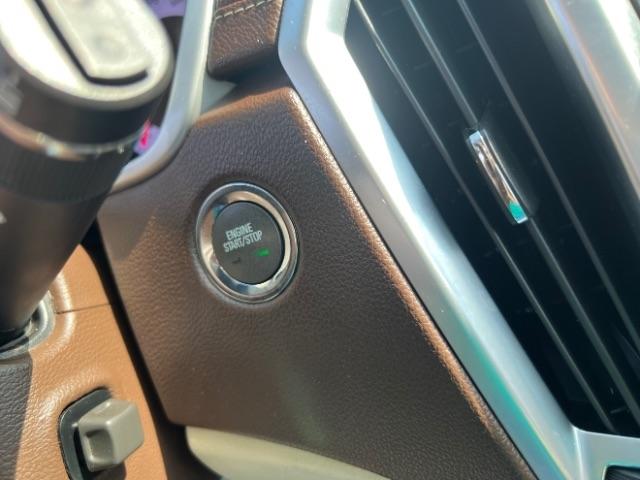 Cadillac SRX Luxury 2012