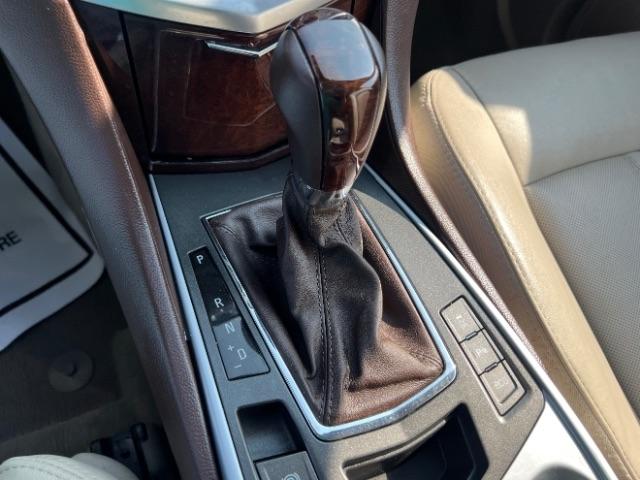 Cadillac SRX Luxury 2012