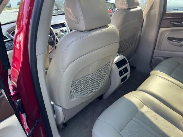 Cadillac SRX Luxury 2012