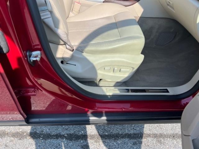 Cadillac SRX Luxury 2012