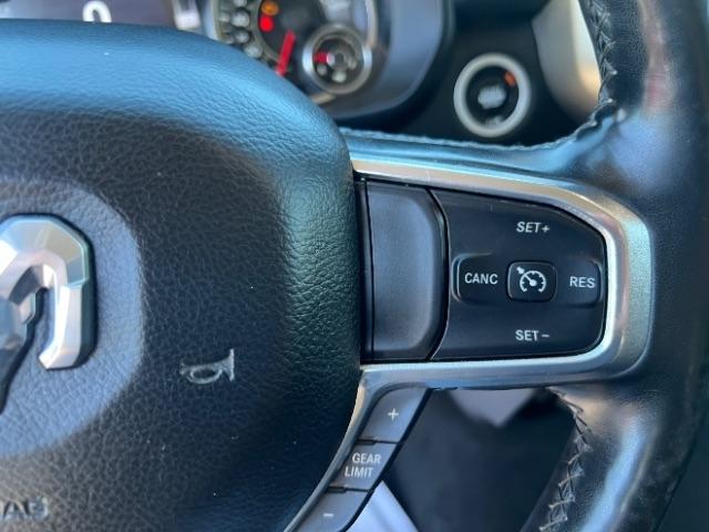 RAM 1500 Laramie Crew Cab SWB 4WD 2019