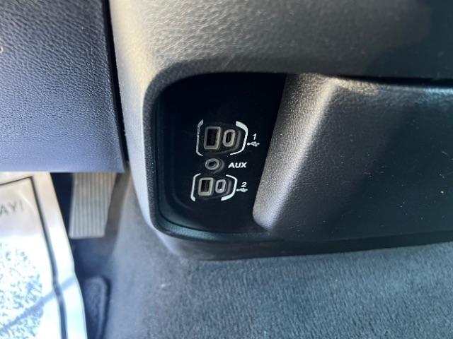 RAM 1500 Laramie Crew Cab SWB 4WD 2019