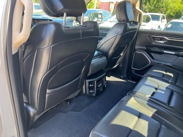 RAM 1500 Laramie Crew Cab SWB 4WD 2019