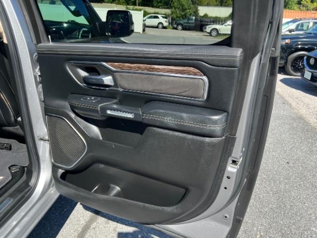 RAM 1500 Laramie Crew Cab SWB 4WD 2019
