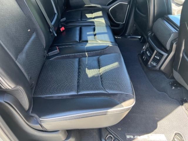 RAM 1500 Laramie Crew Cab SWB 4WD 2019