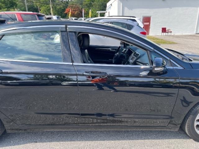 Ford Fusion SE 2016
