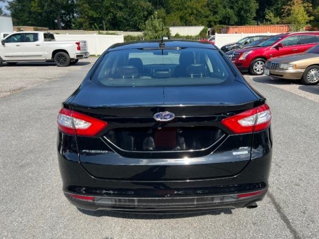 Ford Fusion SE 2016