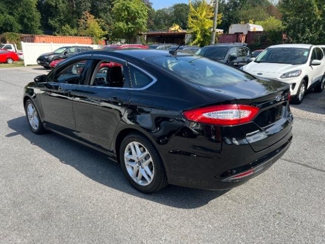 Ford Fusion SE 2016