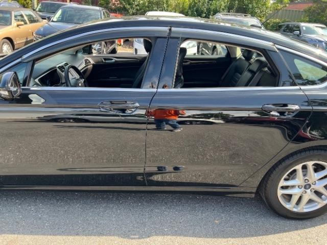 Ford Fusion SE 2016