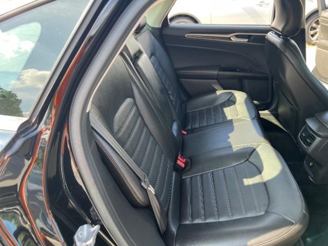 Ford Fusion SE 2016