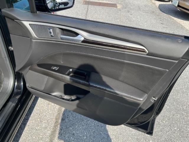 Ford Fusion SE 2016