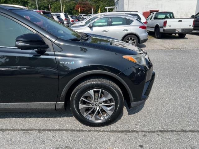 Toyota RAV4 Hybrid XLE 2016