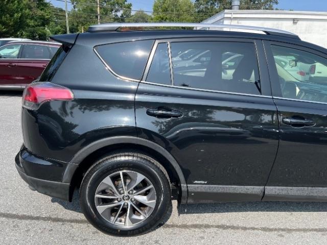 Toyota RAV4 Hybrid XLE 2016