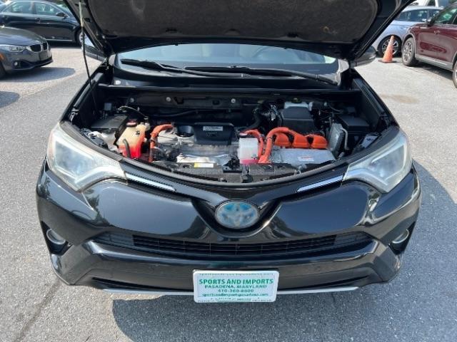 Toyota RAV4 Hybrid XLE 2016