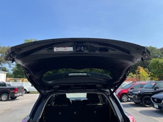 Toyota RAV4 Hybrid XLE 2016