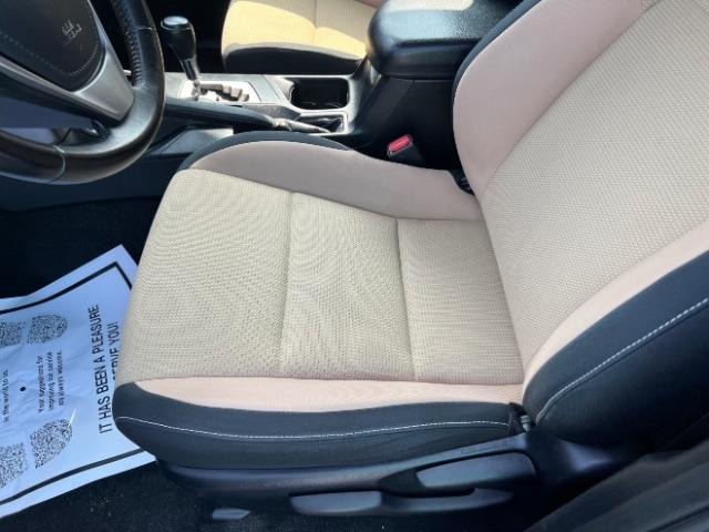 Toyota RAV4 Hybrid XLE 2016