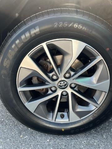Toyota RAV4 Hybrid XLE 2016