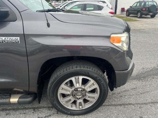 Toyota Tundra Platinum CrewMax 5.7L 4WD 2017