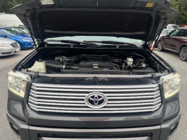 Toyota Tundra Platinum CrewMax 5.7L 4WD 2017