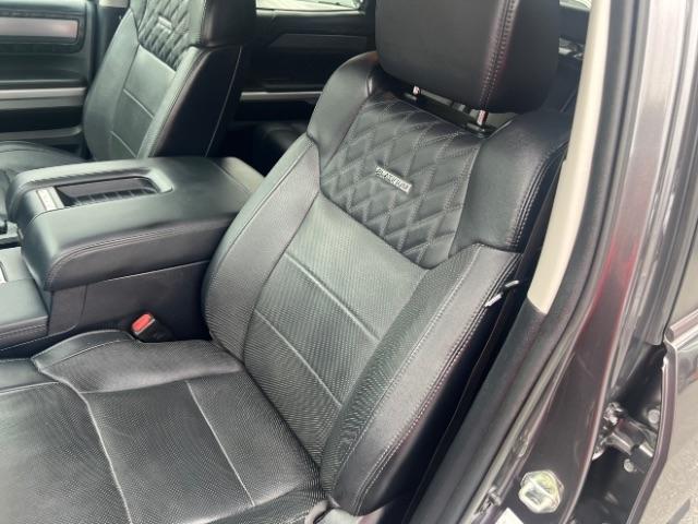 Toyota Tundra Platinum CrewMax 5.7L 4WD 2017