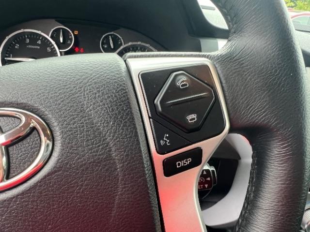 Toyota Tundra Platinum CrewMax 5.7L 4WD 2017