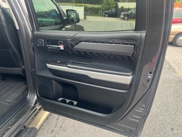 Toyota Tundra Platinum CrewMax 5.7L 4WD 2017