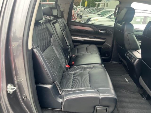 Toyota Tundra Platinum CrewMax 5.7L 4WD 2017