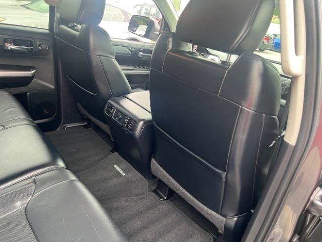 Toyota Tundra Platinum CrewMax 5.7L 4WD 2017