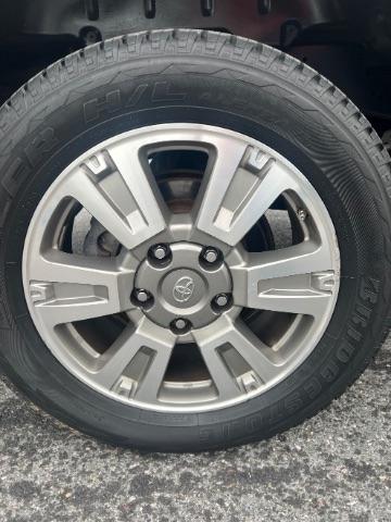 Toyota Tundra Platinum CrewMax 5.7L 4WD 2017