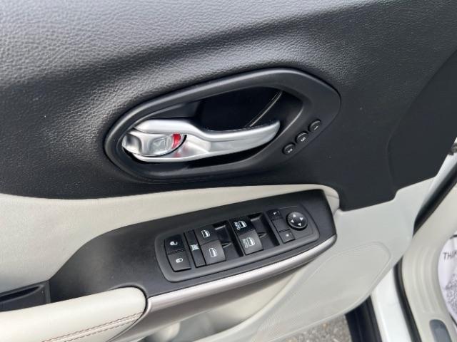 Jeep Cherokee Limited FWD 2019
