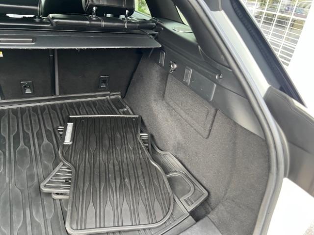 Land Rover Range Rover Velar R-Dynamic SE 2018