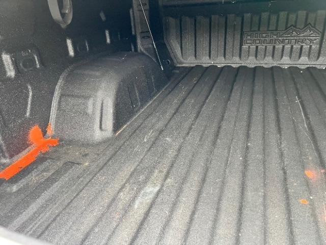 Chevrolet Silverado 1500 High Country Crew Cab 4WD 2022