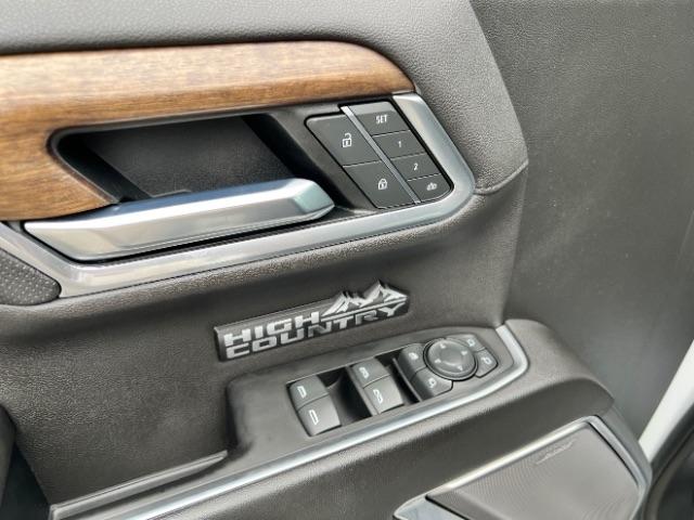 Chevrolet Silverado 1500 High Country Crew Cab 4WD 2022