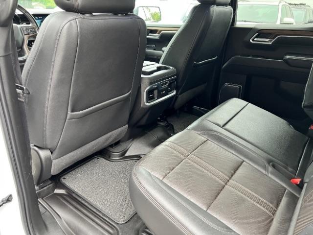 Chevrolet Silverado 1500 High Country Crew Cab 4WD 2022