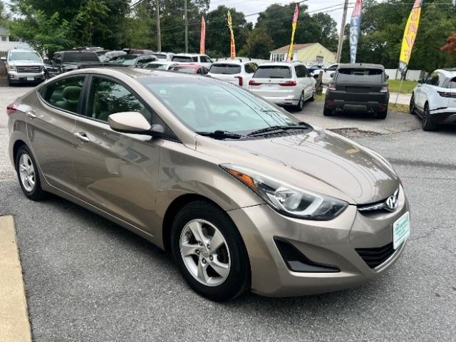 Hyundai Elantra SE 6AT 2015